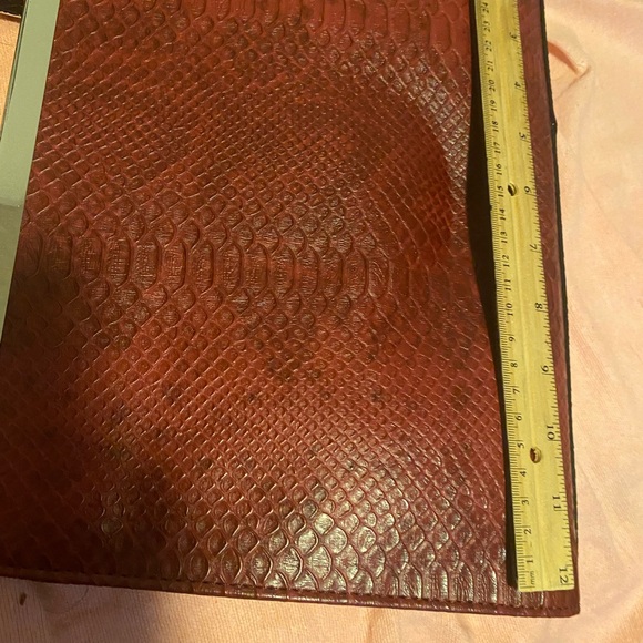 Chic Brown Snake Print Shoulder Bag - Picture 5 of 6